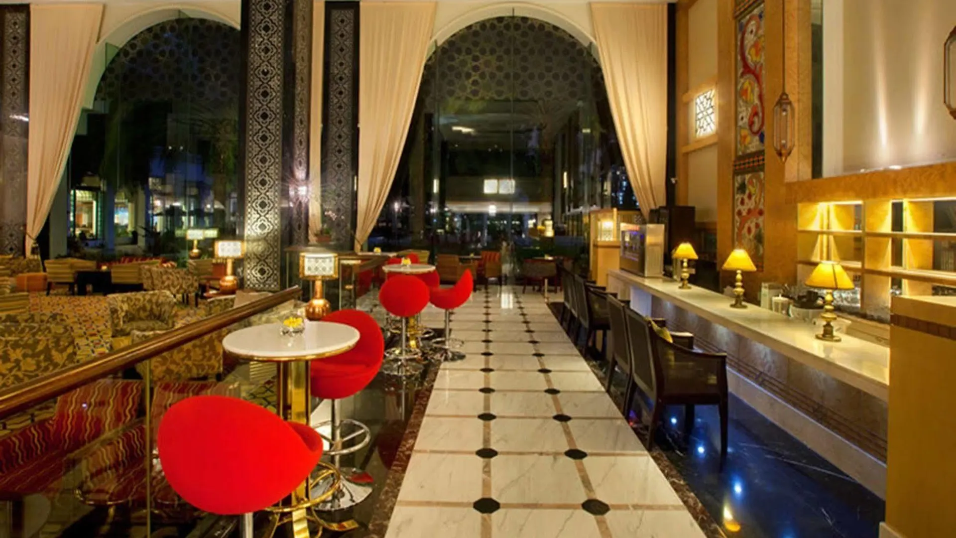 Hotel Istana Kuala Lumpur City Centre 5*,
